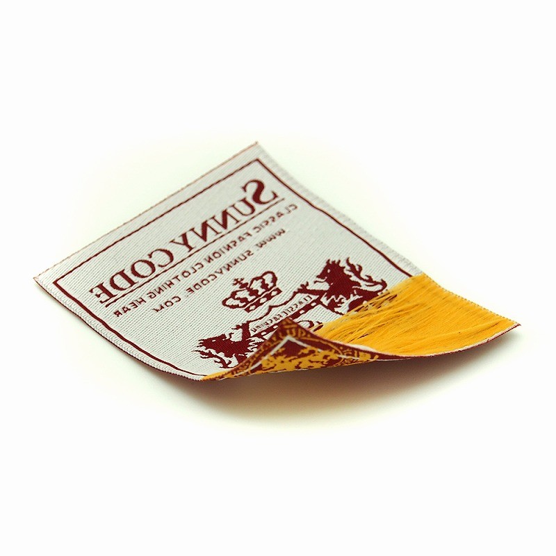 服装织唛布标直接接触人体有伤害吗？